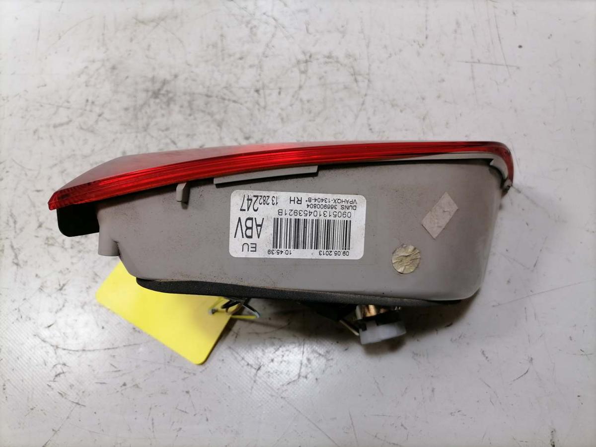 Opel Astra J original R&uuml;cklicht R&uuml;ckleuchte Schlussleuchte innen rechts Kombi Bj.2013